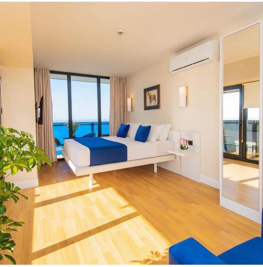Orbi City Aparthotel Sea View Batumi Exterior foto